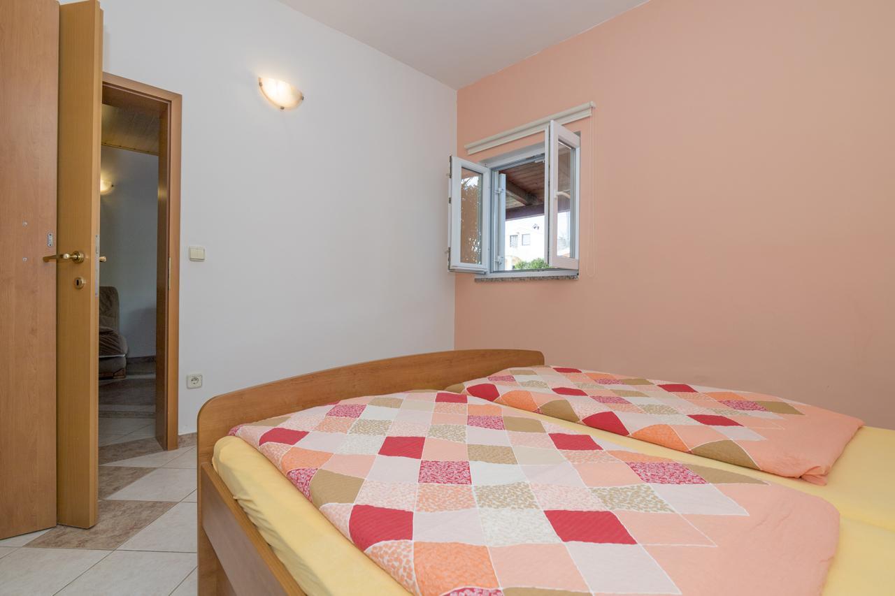 Apartments Kori Funtana Luaran gambar