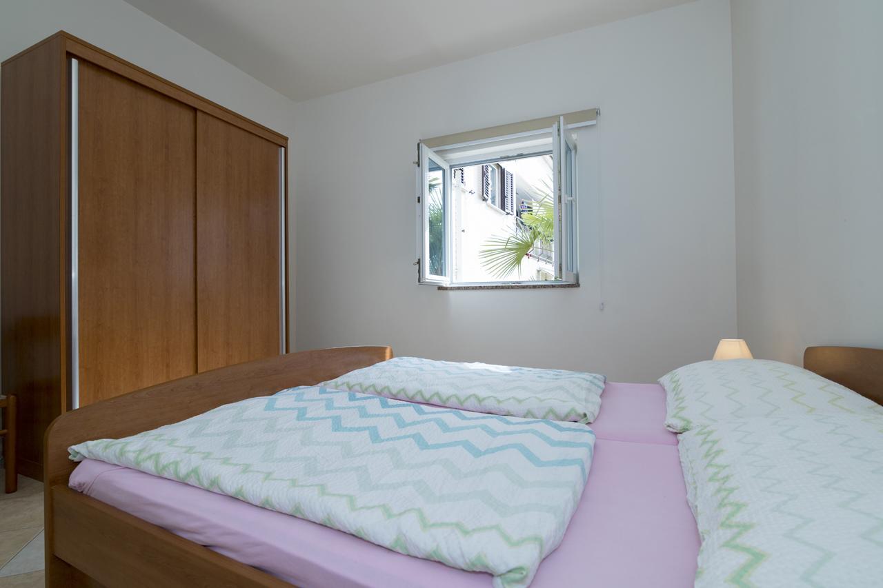 Apartments Kori Funtana Luaran gambar