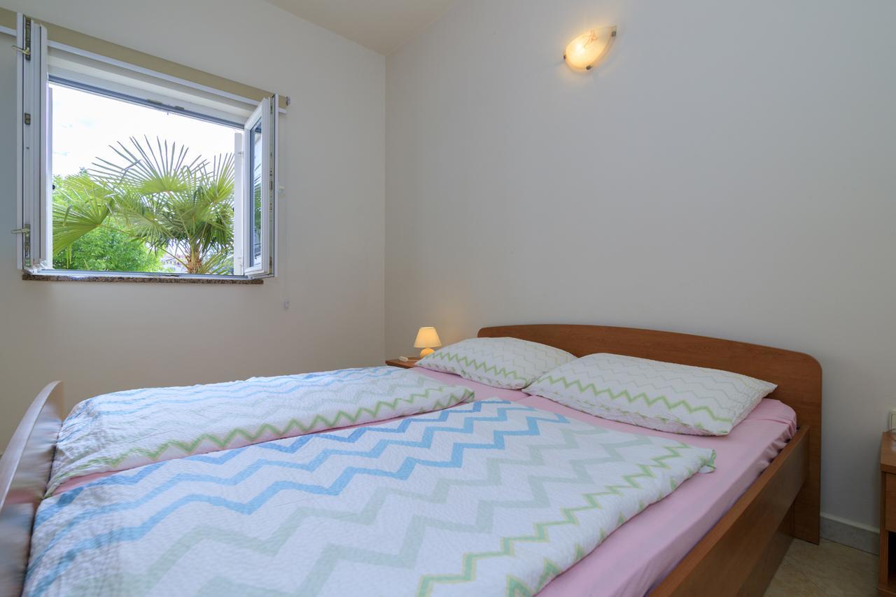 Apartments Kori Funtana Luaran gambar