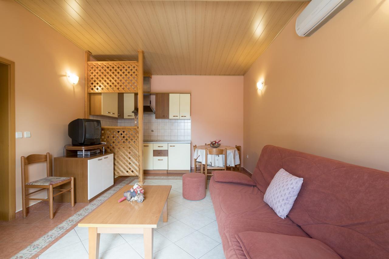 Apartments Kori Funtana Luaran gambar