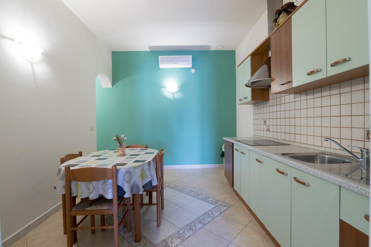 Apartments Kori Funtana Luaran gambar