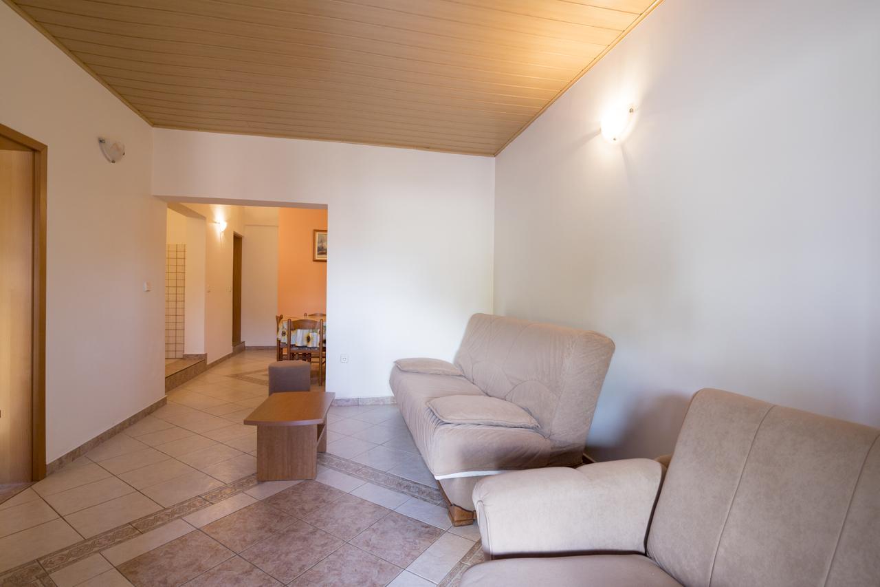 Apartments Kori Funtana Luaran gambar